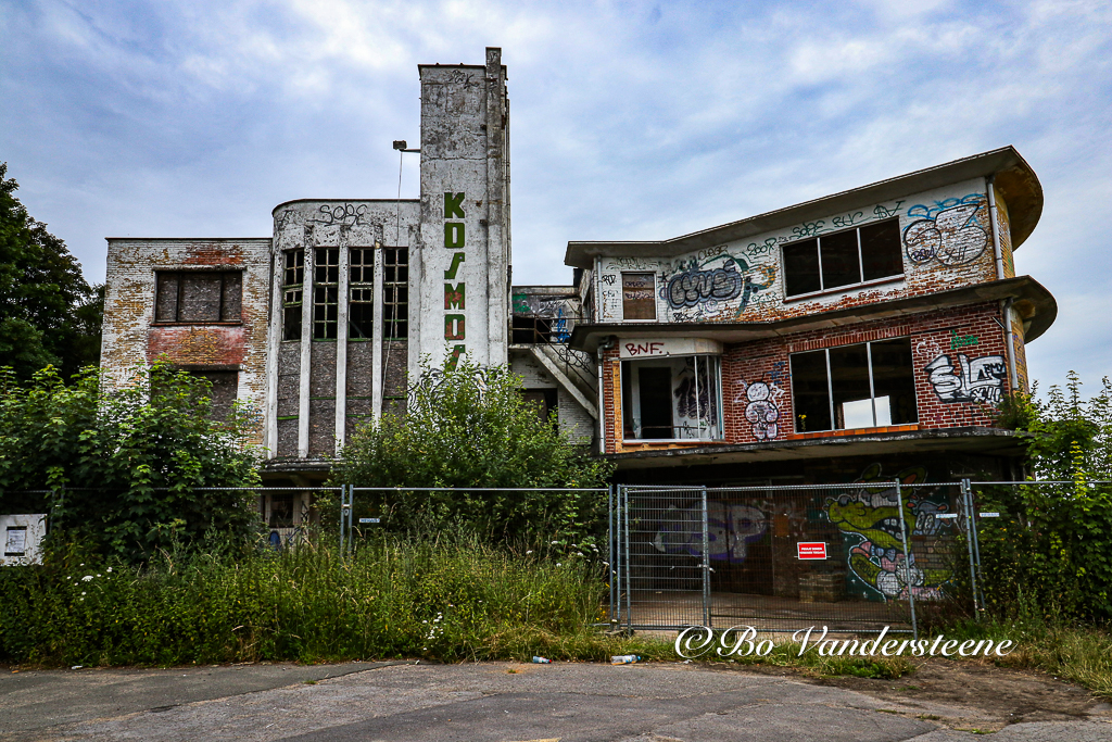 Urbex - Verkenning van Vergane Glorie bij Hotel Kosmos